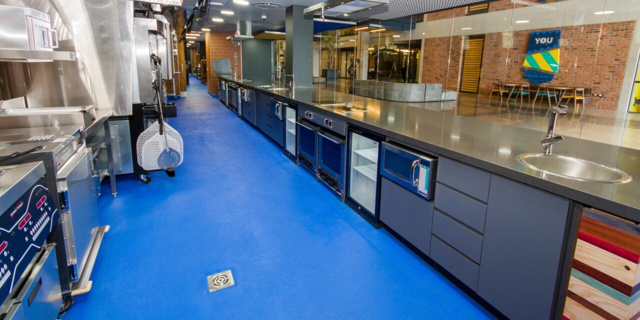 October 20, International Chef’s Day. Which resin flooring works for professional kitchens?