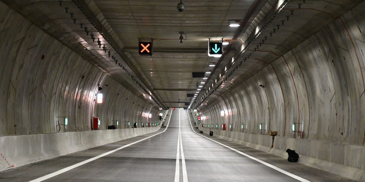 Nullifire SC902 intumescent steel coating in the tunnel under Świna –  the longest underwater crossing in Poland